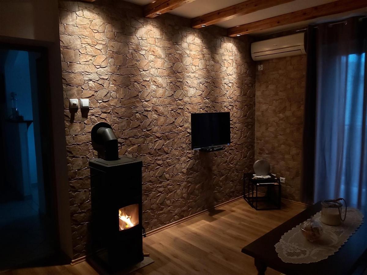 Gara Apartment